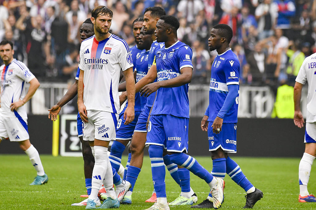  集结日埃因霍温调整名单以备法国杯；防线松动环节打磨；更衣室稳定；训练强度明显提升-英雄联盟电竞